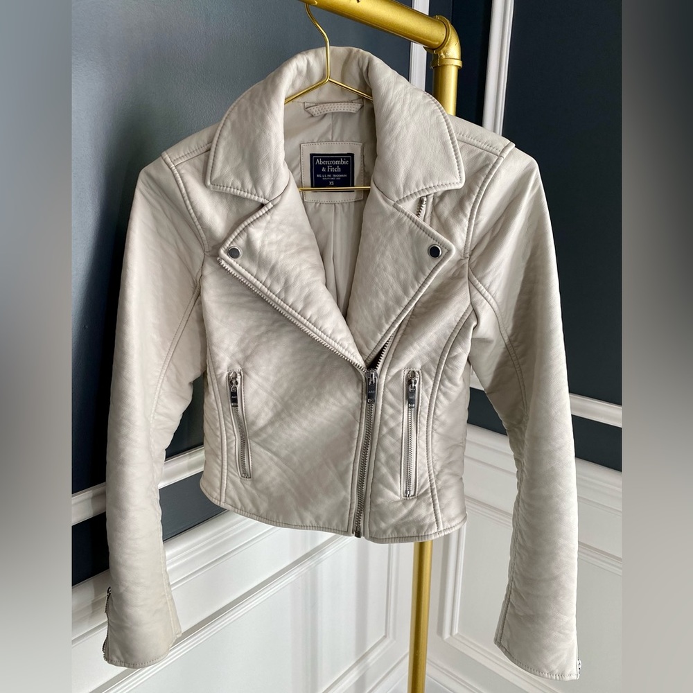 Abercrombie Women’s Faux Leather Jacket XS - NWOT